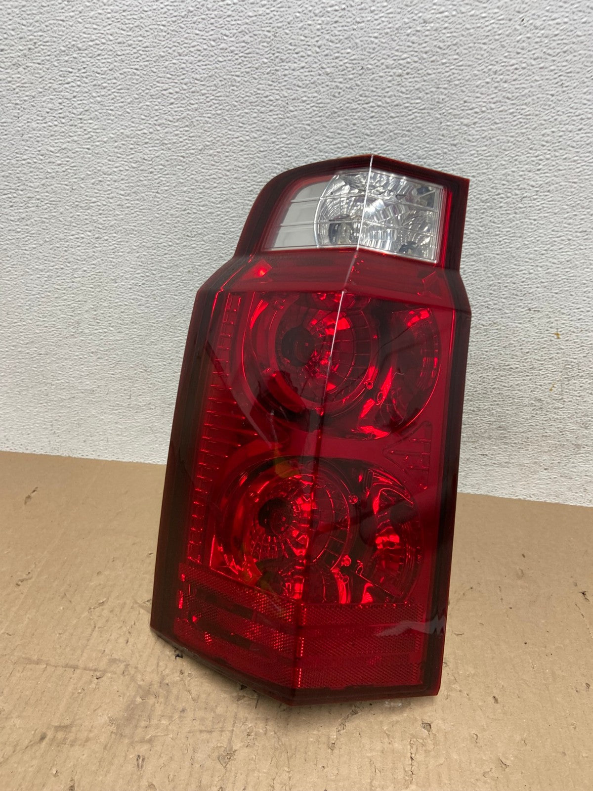 2006 to 2010 Jeep Commander Left Driver Side Tail Light AE8810 LK0