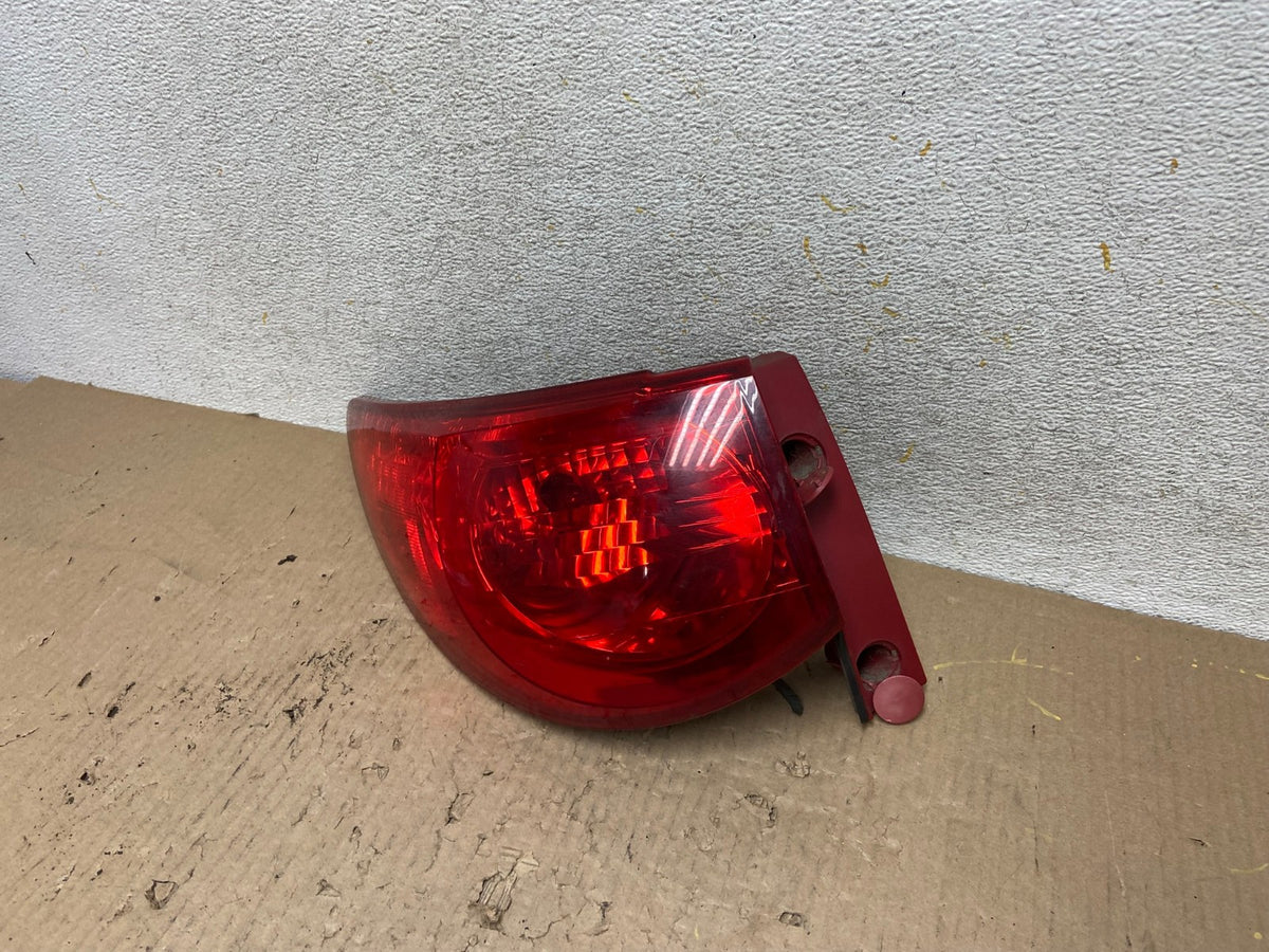 2009 2010 2011 2012 Chevrolet Traverse Left Driver LH Tail Light AH6600 LK2