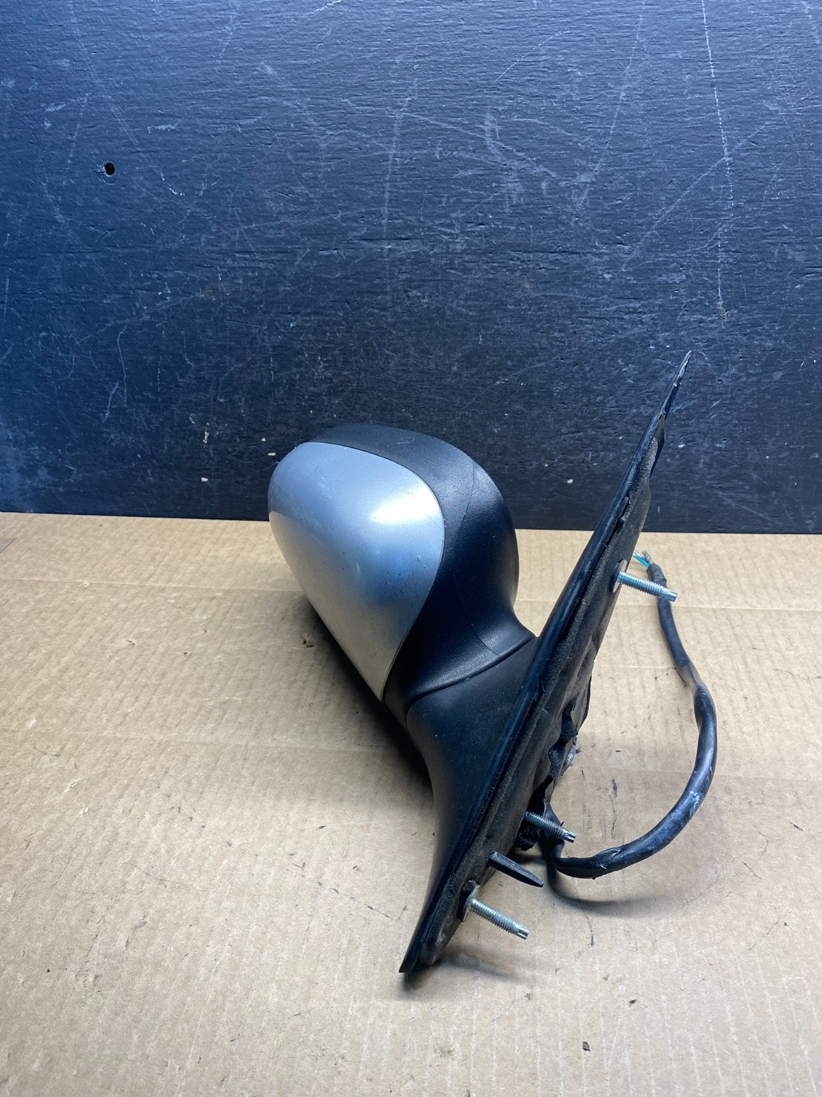 2003 to 2011 Ford Crown Victoria Right Passenger View Door Mirror AG7292 DW2