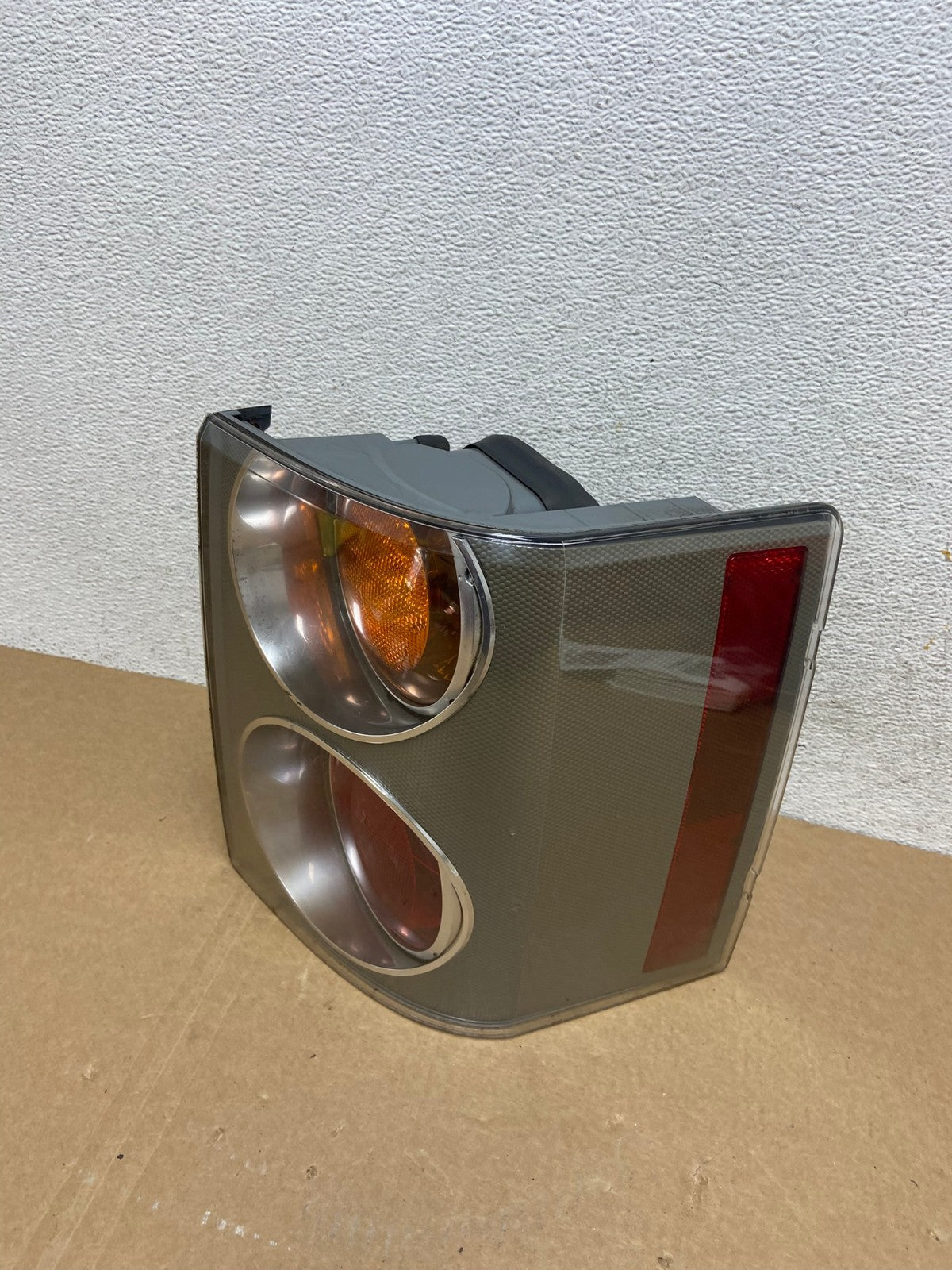 2003-2005 Land Rover Range Rover L322 Right Passenger Tail Light AF9916 LK0