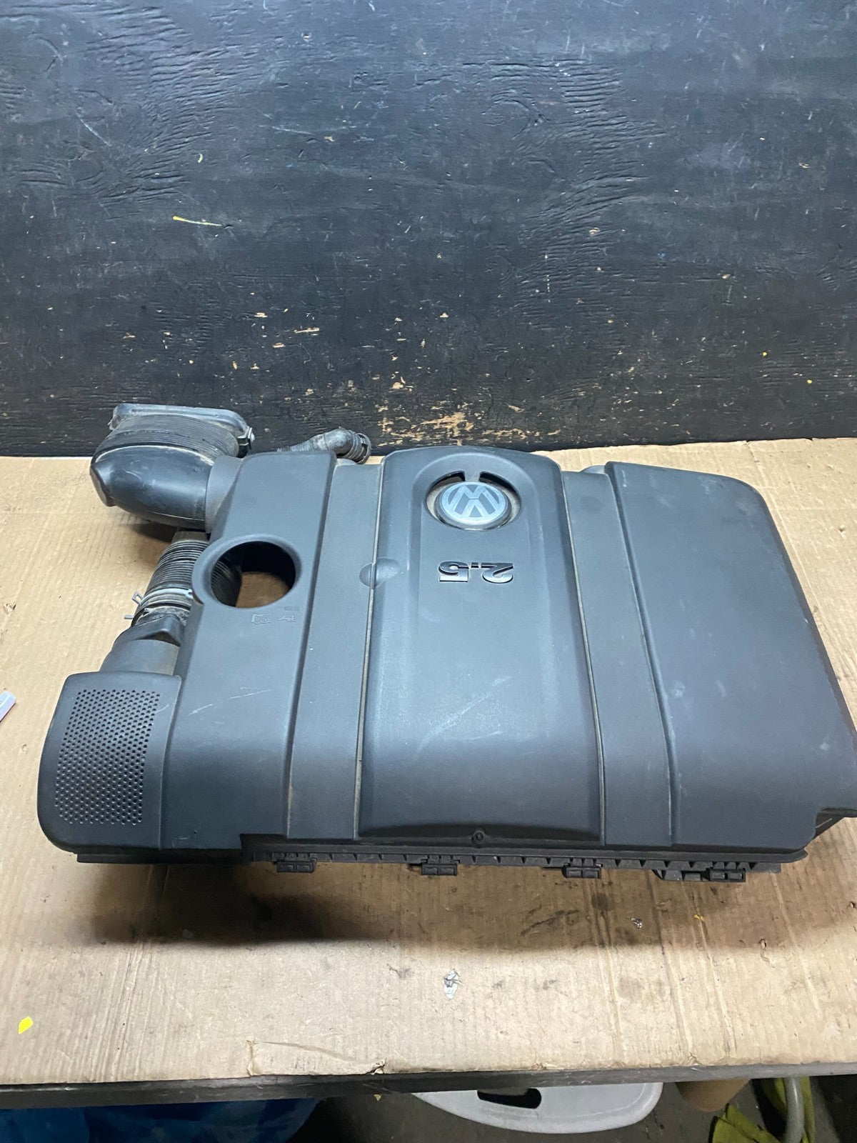 2005 - 2008 Volkswagen Jetta Beetle 2.5L Passat Engine Cover 07k129601j T4085 DG1