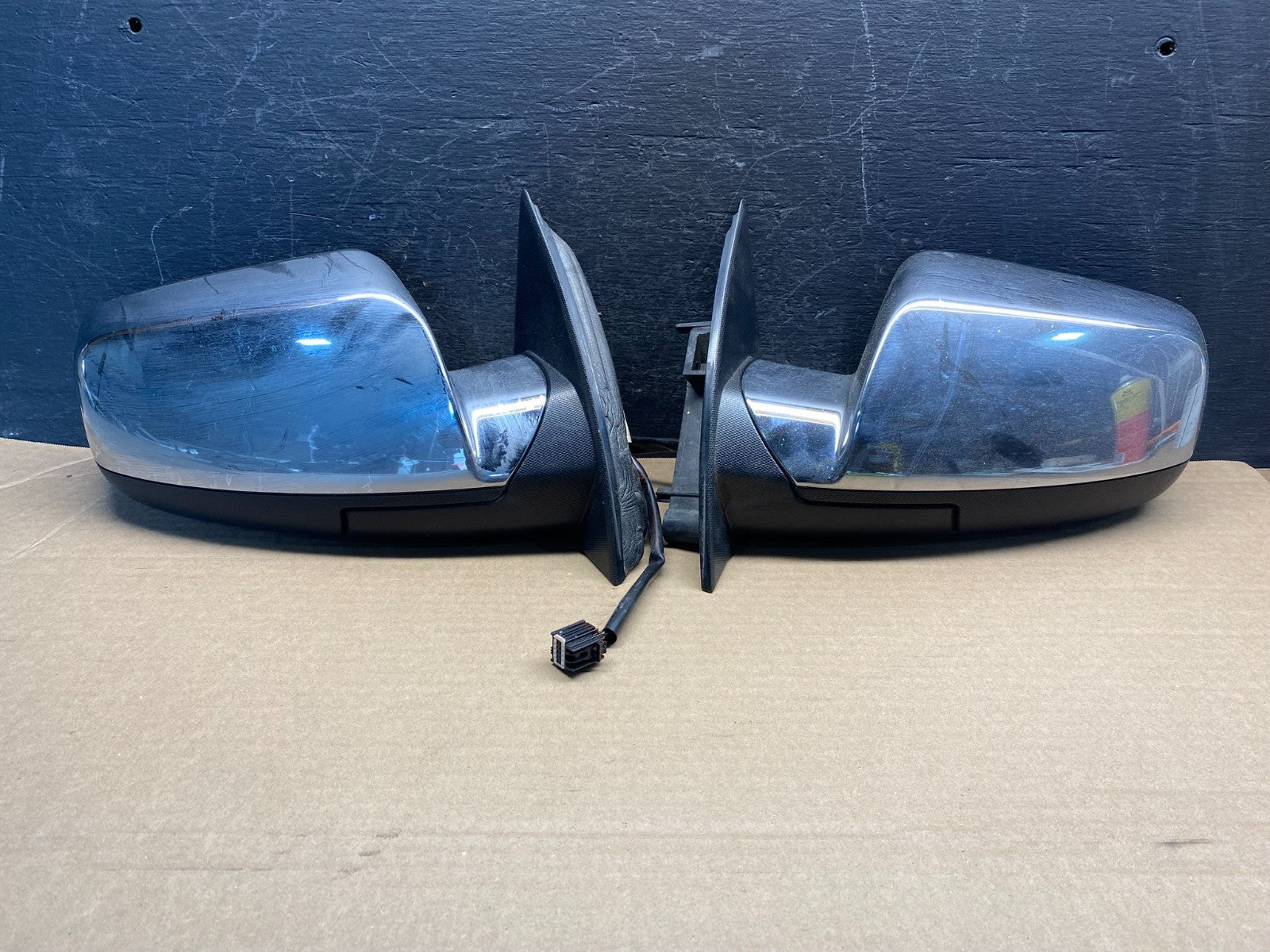 2010 to 2015 GMC Terrain Left+Right Set Heated Chrome Door Mirror AE0037 DG0