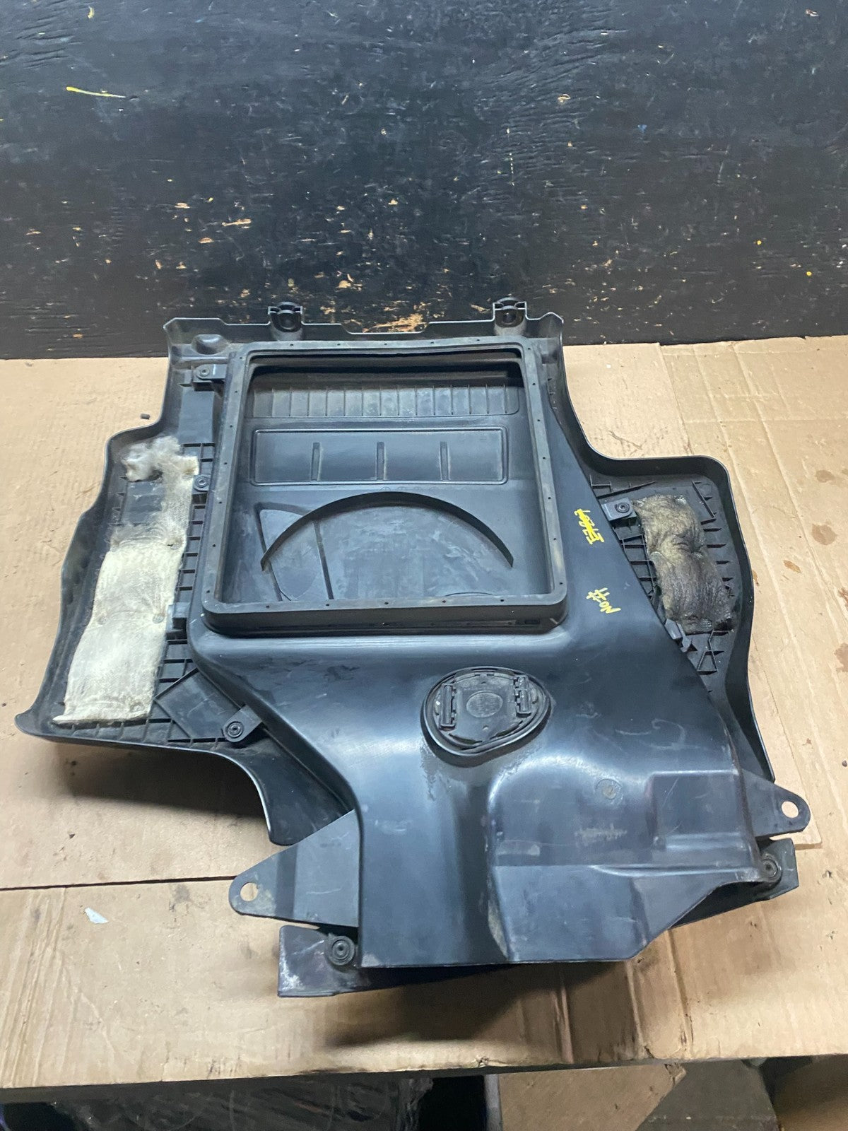 2010 2011 2012 Mazda CX7 CX-7 2.3L Engine Shield Top Cover T0423 DG5