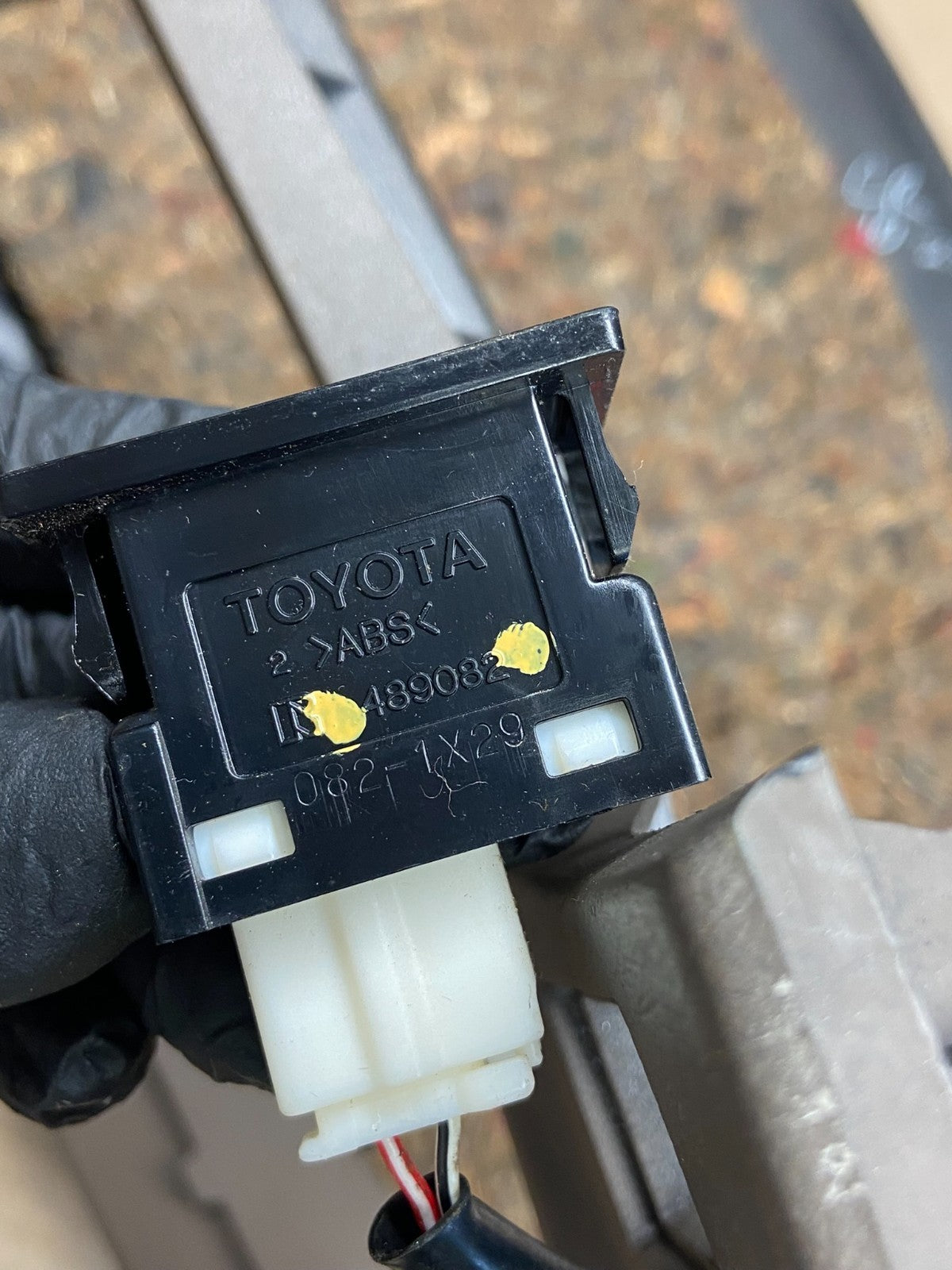 2000 to 2003 Toyota Sienna Speedometer Cluster Air Vent Bezel Trim AH1602 DG4