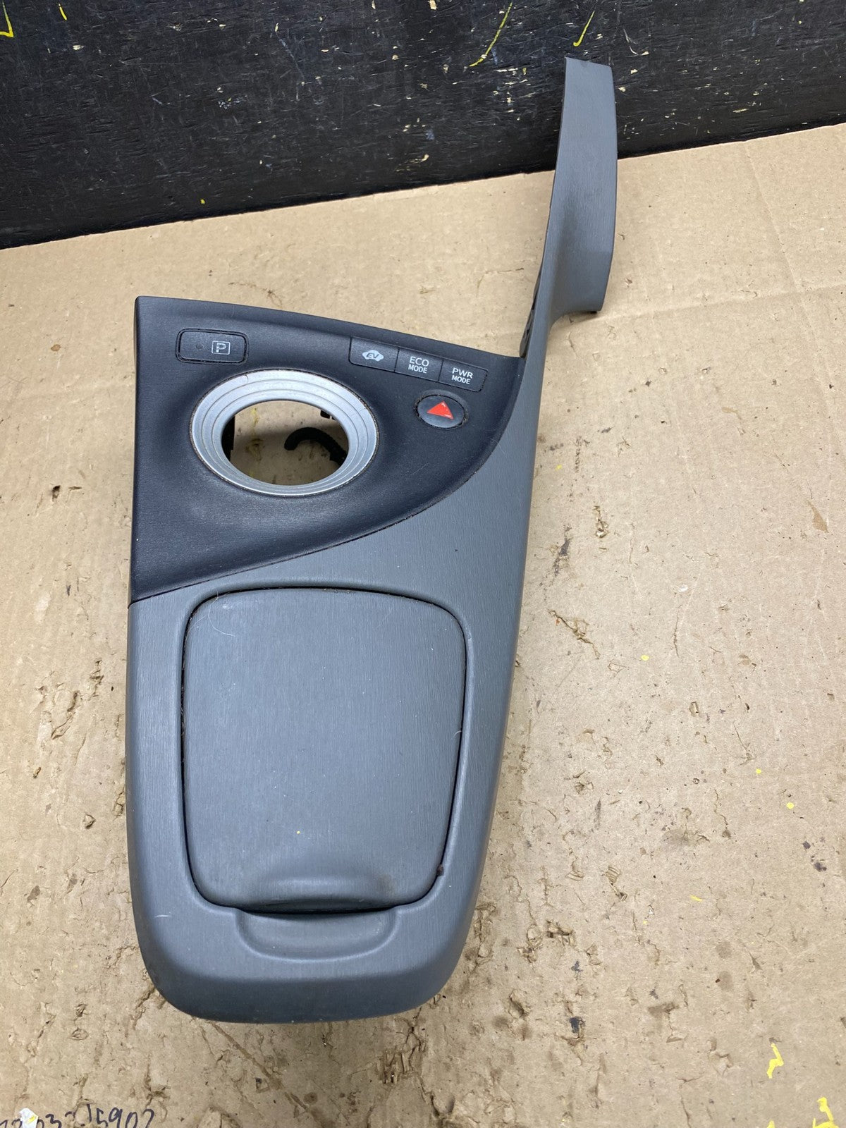 2010 to 2015 Toyota Prius 1.8L Gear Shifter Trim Panel Cover Bezel u5289 G0
