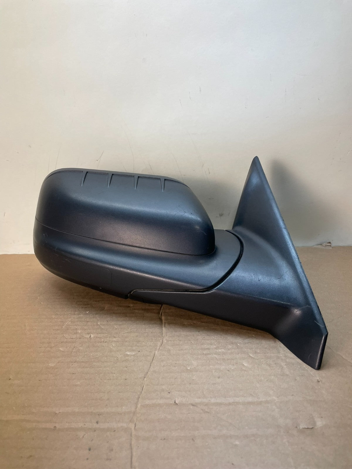 2016 to 2019 Ford Explorer Right Passenger Side View Door Mirror ai0425 DG0
