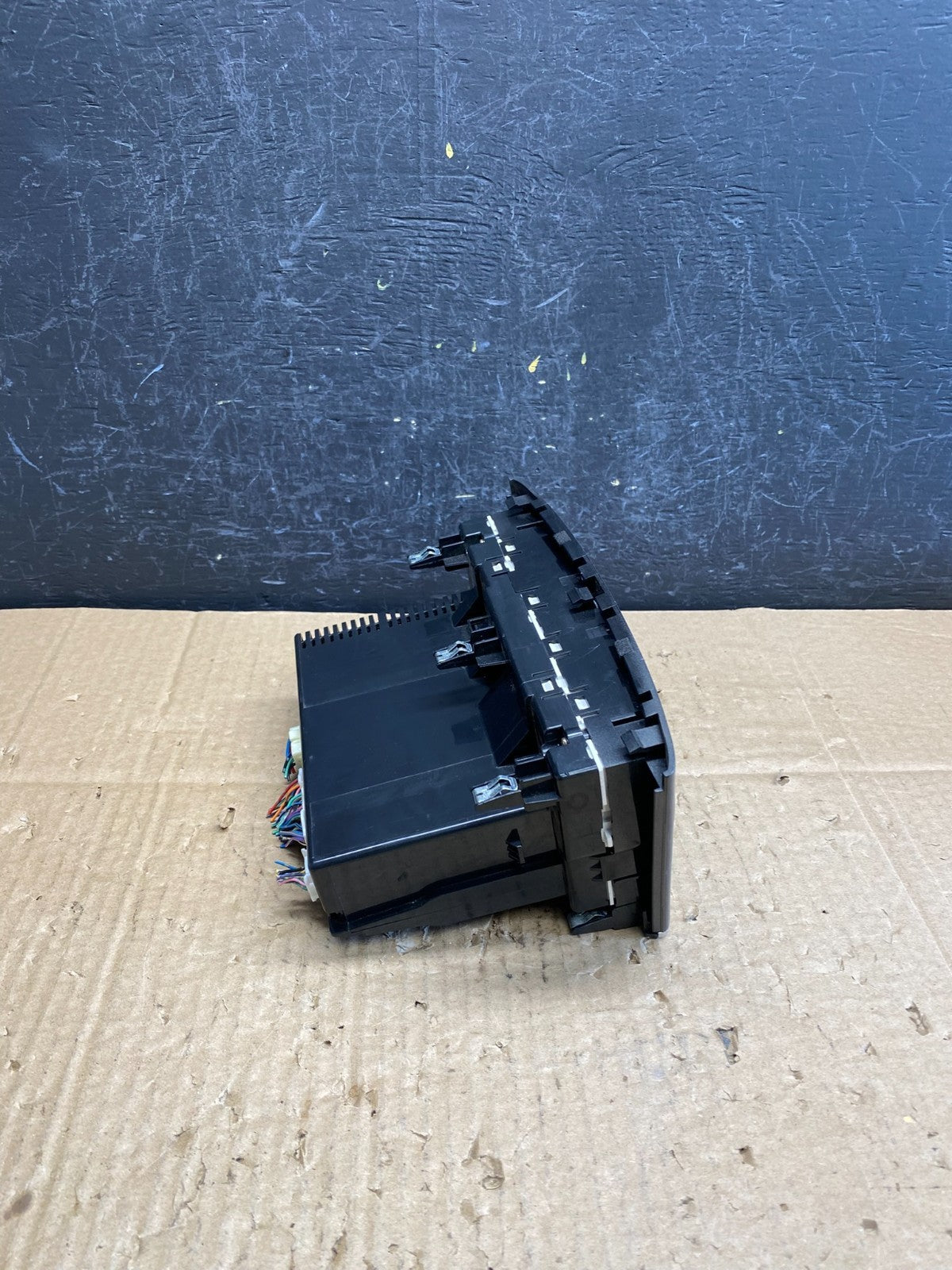 2002 - 2003 Lexus ES300 Center Dash A/C AC Heater Climate Control Unit AC9640 DG1