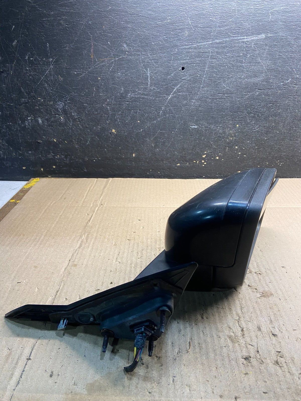 2005 2006 2007 Ford Five Hundred Right Passenger View Door Mirror OEM Y7666 DG8