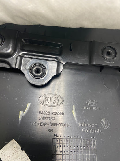 2016 to 2020 Kia Sorento Rear Right Passenger RH Side Door Panel Trim Y4922 DG9