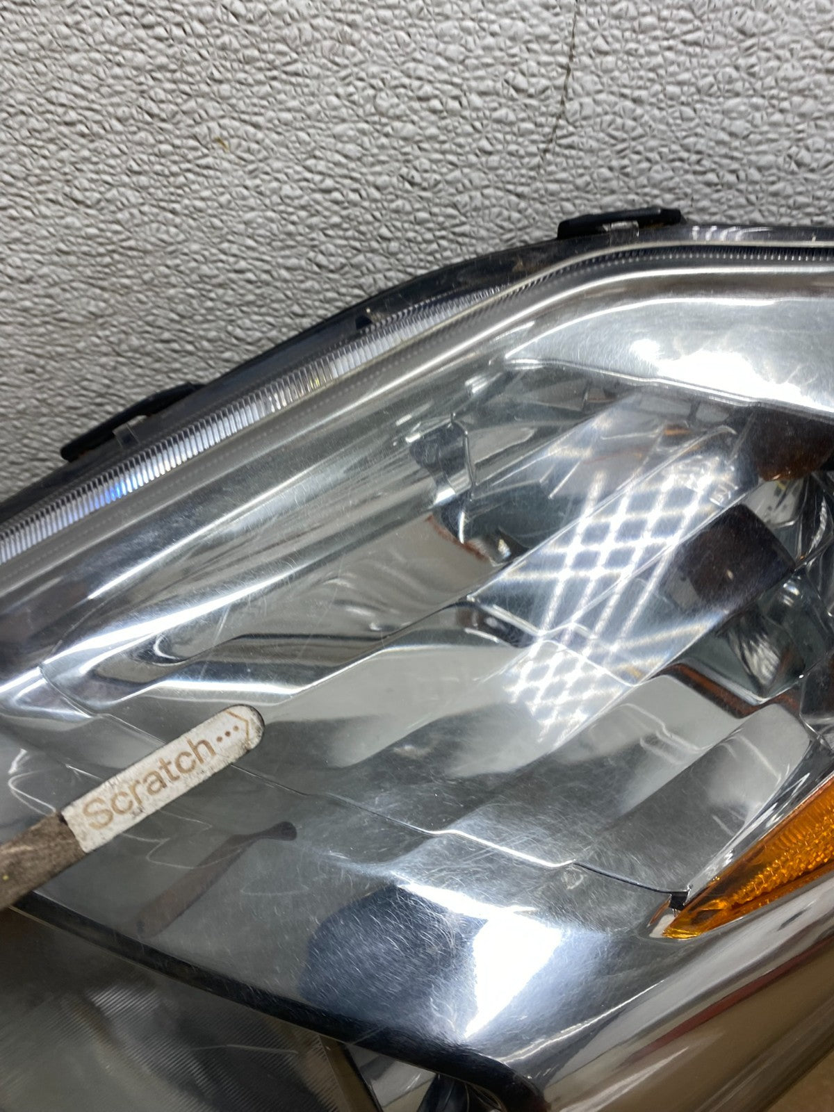 2004 - 2005 Toyota Prius Left Driver Lh Halogen Headlight V3002 DW4
