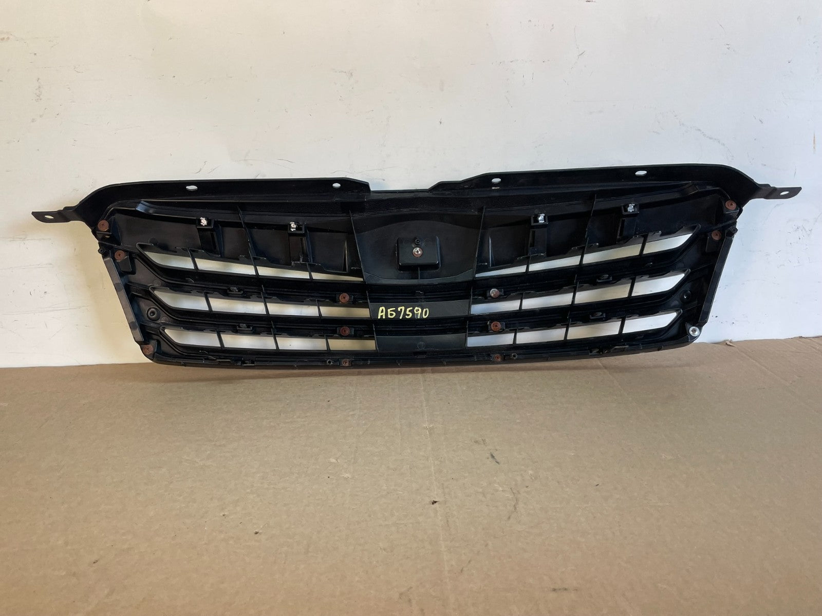 2010 to 2012 Subaru Legacy Outback Wagon Front Grill Grille AG7590 DG3