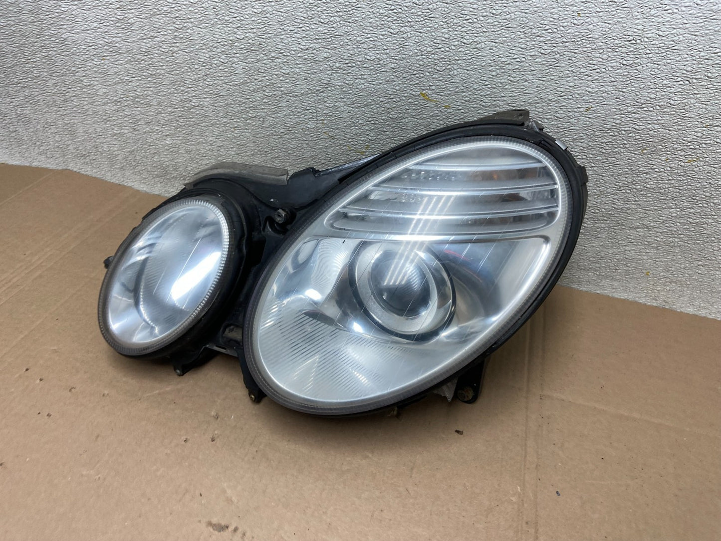 2007 2008 2009 Mercedes E Class Left Driver LH Halogen Headlight X9192 DW1