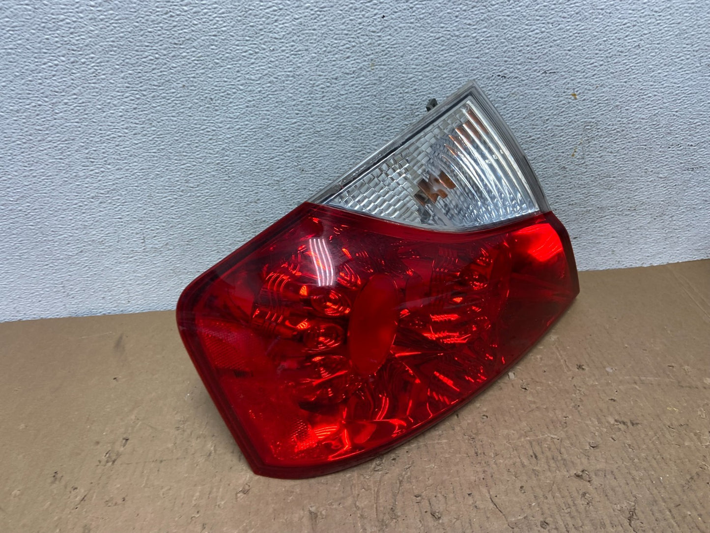 2008 2009 2010 Infiniti M35 M45 Left Driver LH Side Tail Light AD8249 DW2