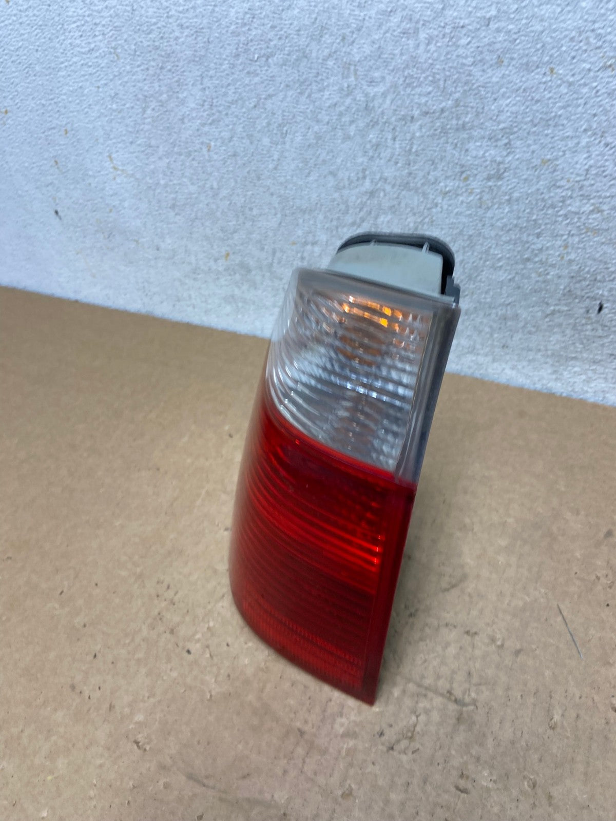 2004 2005 2006 BMW E53 X5 Left Driver Lh Side Tail Light AI3368 LK1