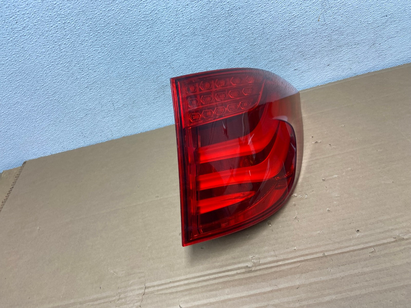 2010-2013 BMW F07 5-Series Gran Turismo GT Right Passenger Tail Light AD4168 LK2