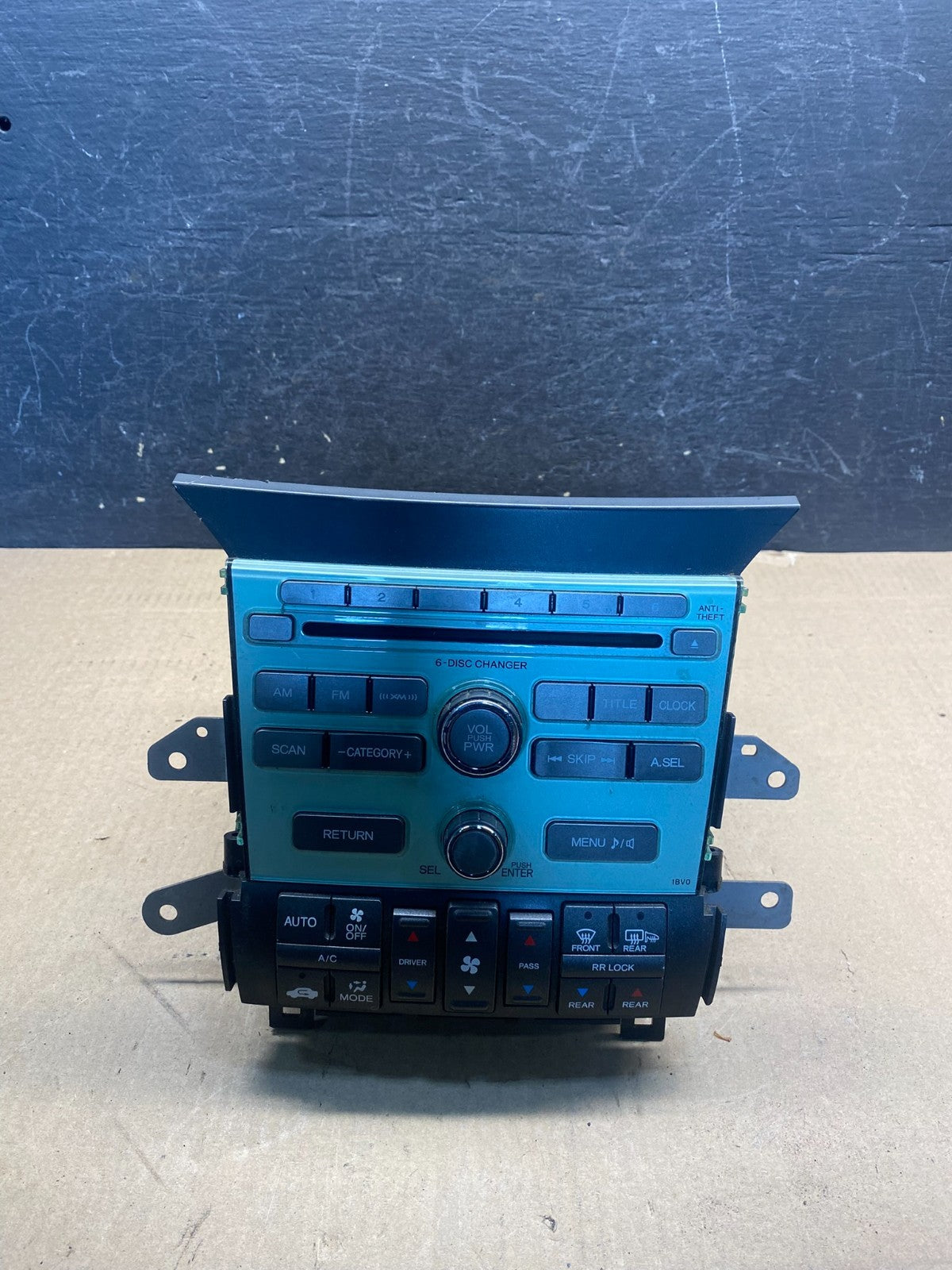 2009 to 2011 Honda Pilot AM FM CD Audio Radio Player Climate Control ah4776 DG0