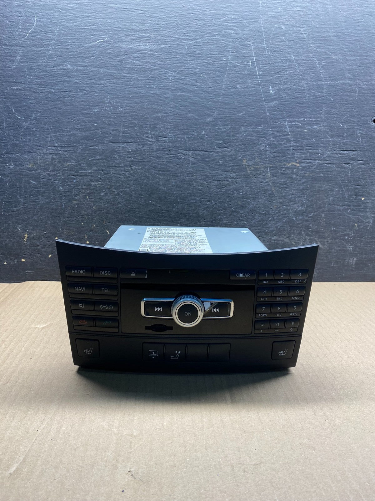 2010-2011 Mercedes W212 E350 E550 Stereo CD Changer Radio a2129006513 AI7233 DG0