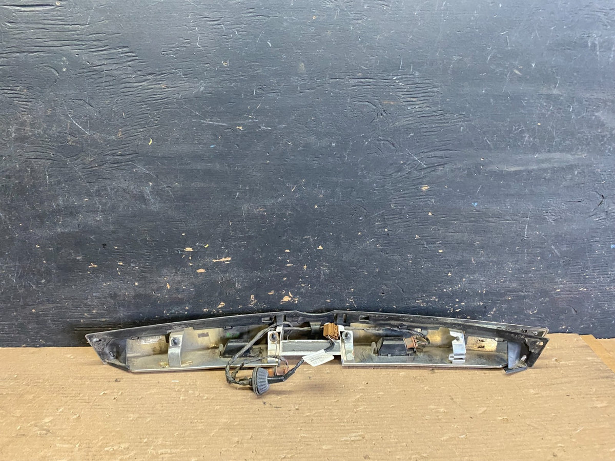 2010-2015 Cadillac SRX Rear Liftgate Tailgate Finish Molding W/O Camera S3265 DG9