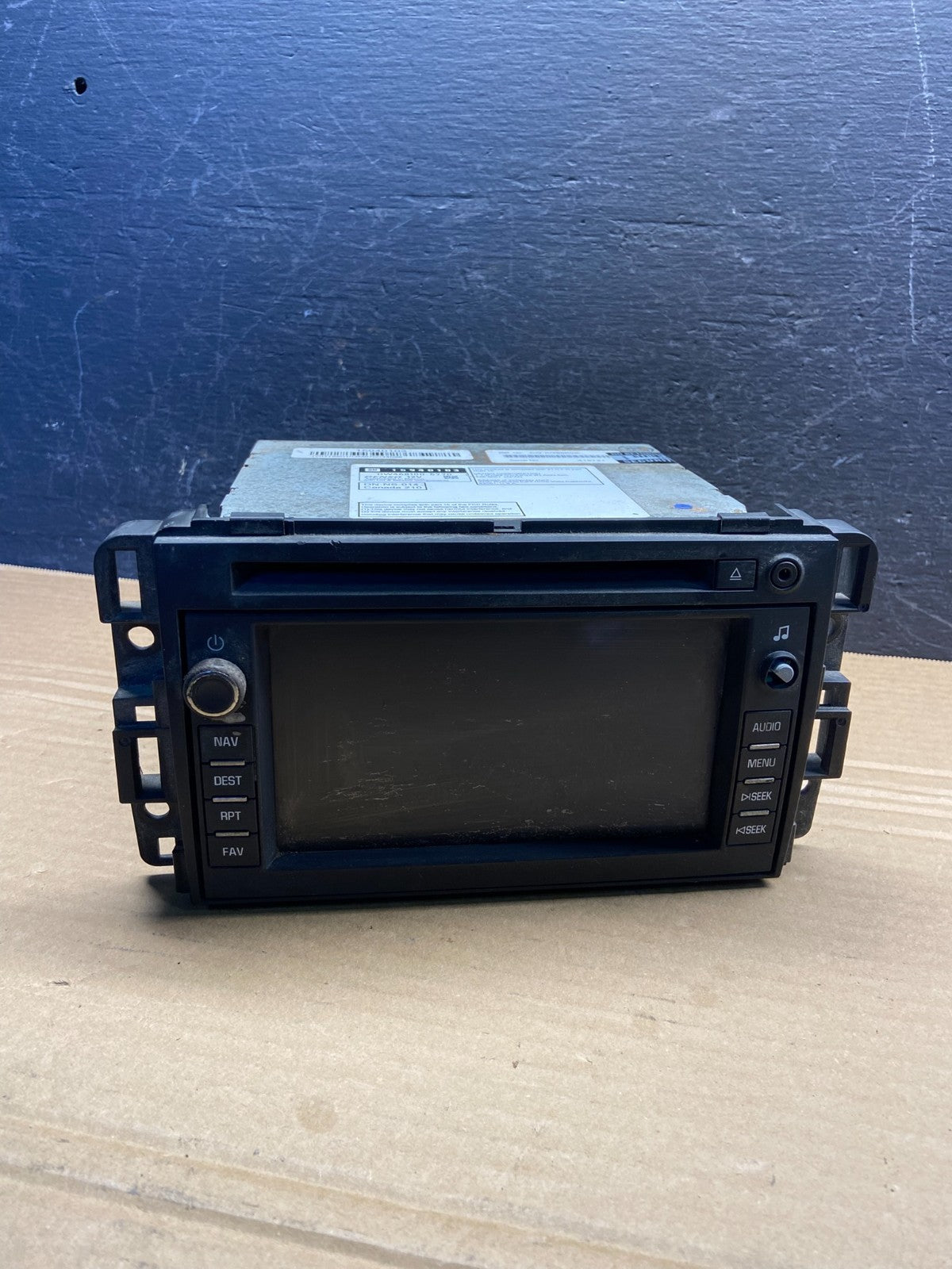 2007-2014 Chevrolet Tahoe AM FM Radio CD Player w Aux Bluetooth AE4704 DG0