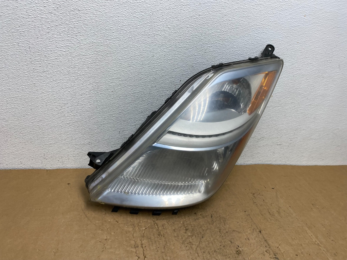 2006-2009 Toyota Prius Left Driver LH Side Blue Headlight Halogen AD0524 DW2