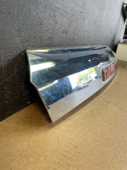 2011-2015 GMC Terrain Tailgate Liftgate Chrome Finish Molding Camera AD0113 DG2