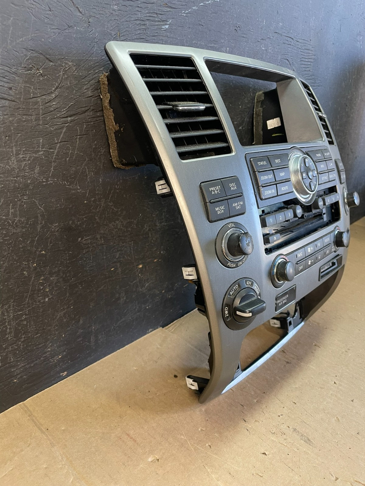 2008 to 2015 Nissan Armada Radio A/C Heat Temperature Climate Control AD5748 DG1