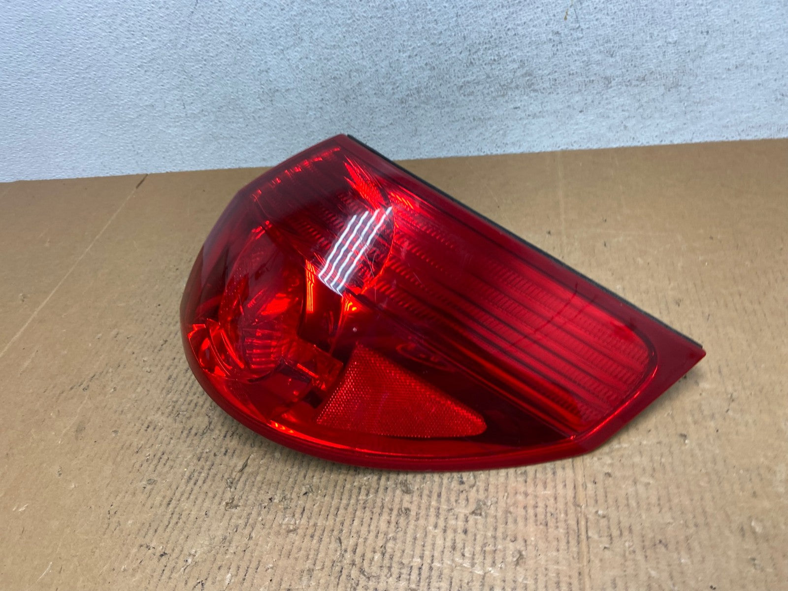 2006 - 2010 Toyota Sienna Right Passenger Side Tail Light AE1637 LK1