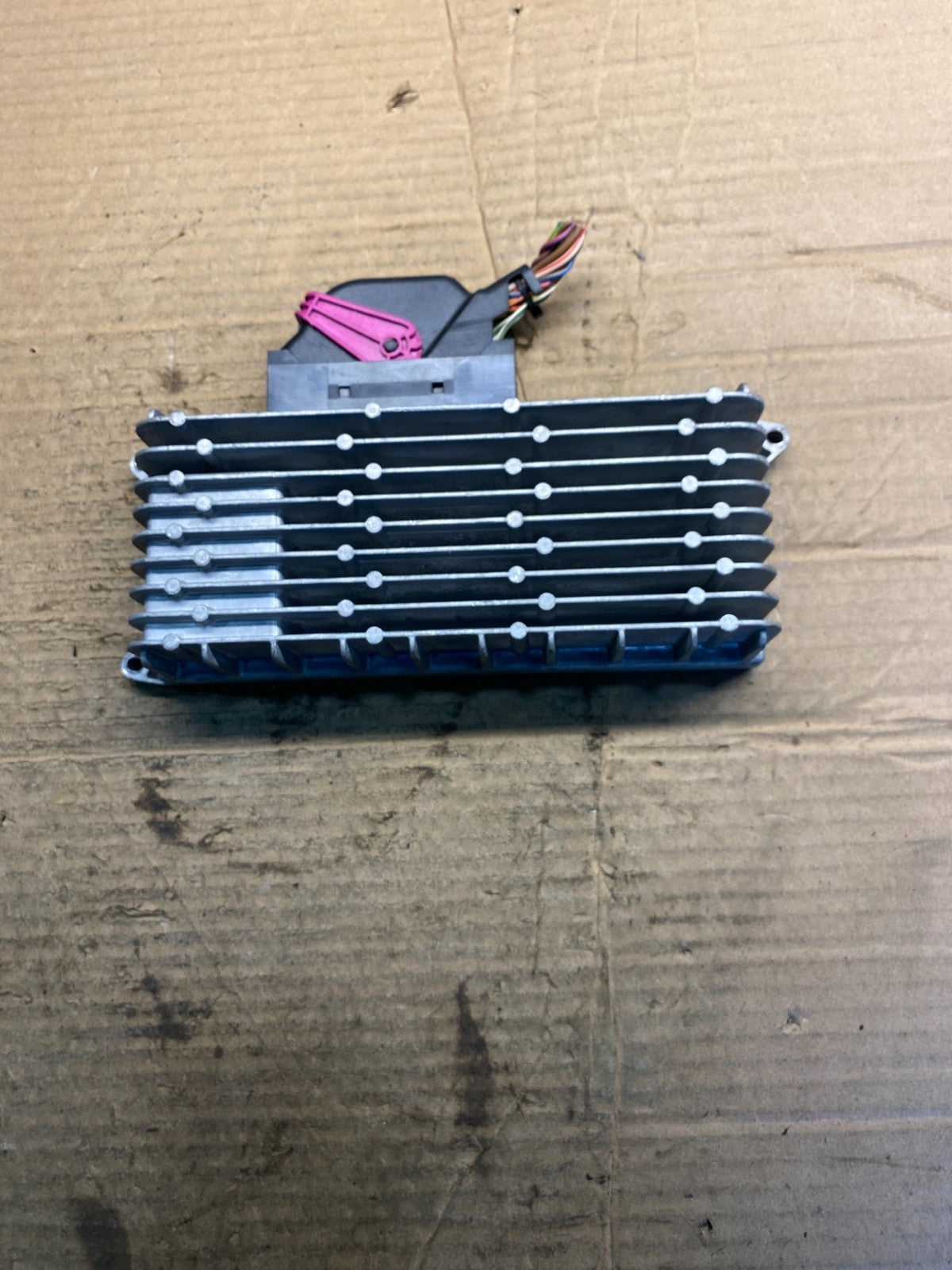 2009 to 2010 Audi A4 Radio Stereo Amplifier Amp aa7272 DG0