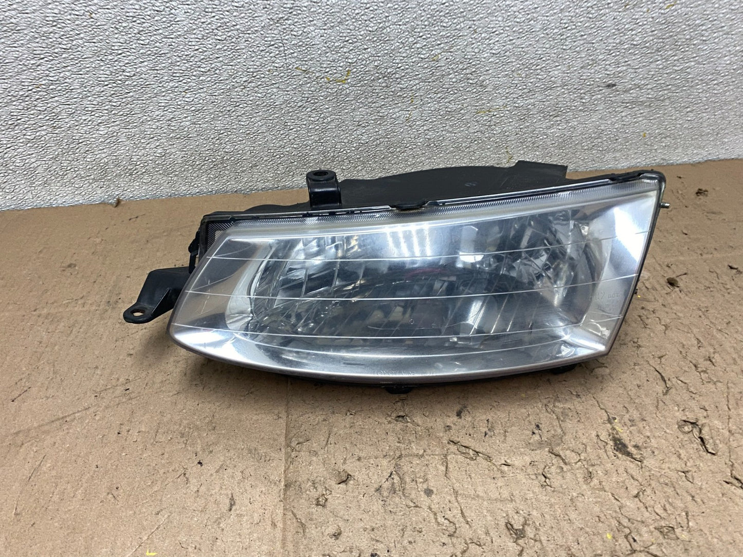 1999-2001 Toyota Solara Left Driver LH Halogen Headlight W2832 DW0