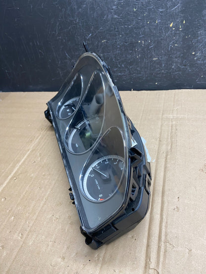 2008-2011 Mercedes W204 C300 C350 Instrument Cluster Speedometer AD7178 DG3