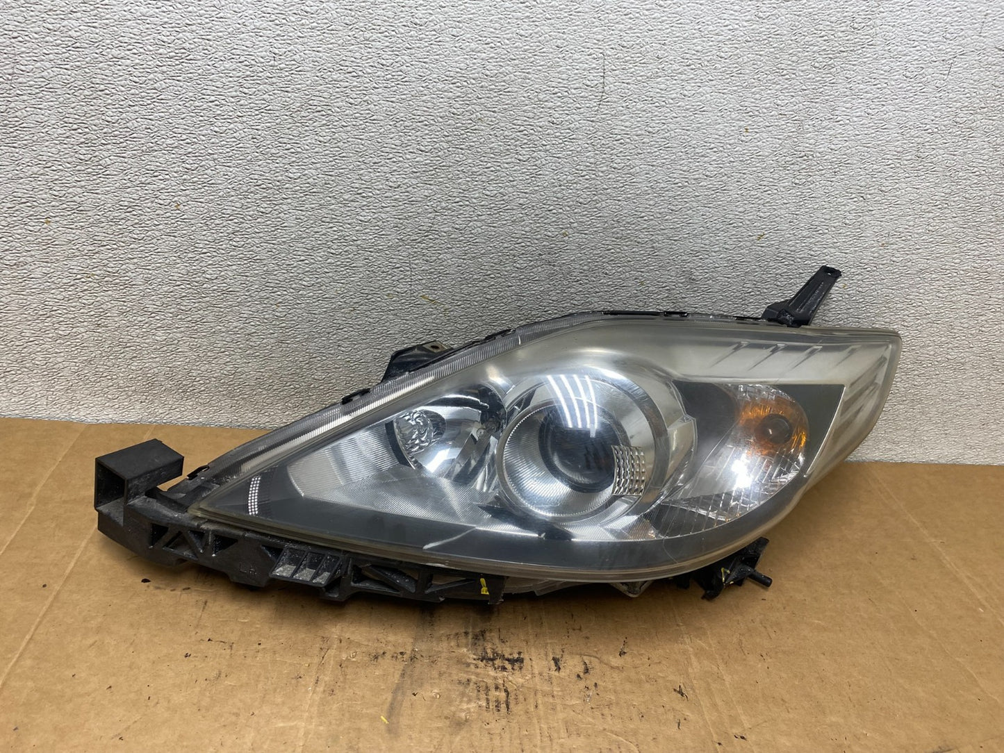 2008 2009 2010 Mazda 5 Left Driver LH Side Headlight Xenon HID T2049 DW0
