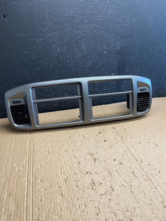 2020 Hino 338 Center Air Vent AF64680