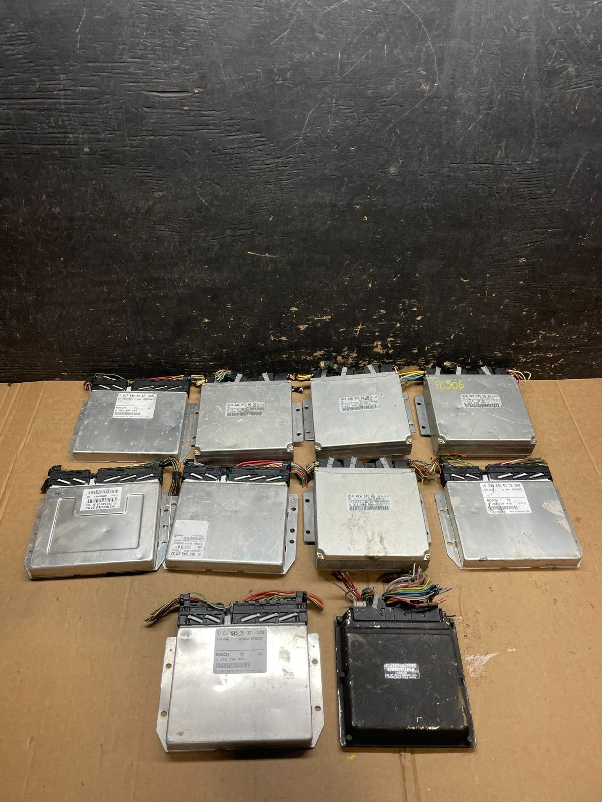 Mix of 10 Mercedes ECM Engine Computer Module Z57700