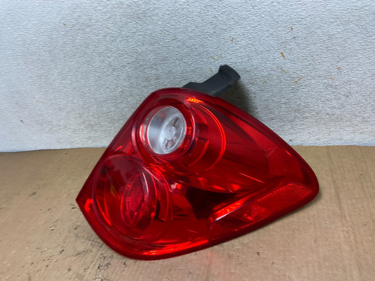 2010 to 2015 Chevrolet Equinox Right Passenger Rh Side Tail Light AI9236 LK1
