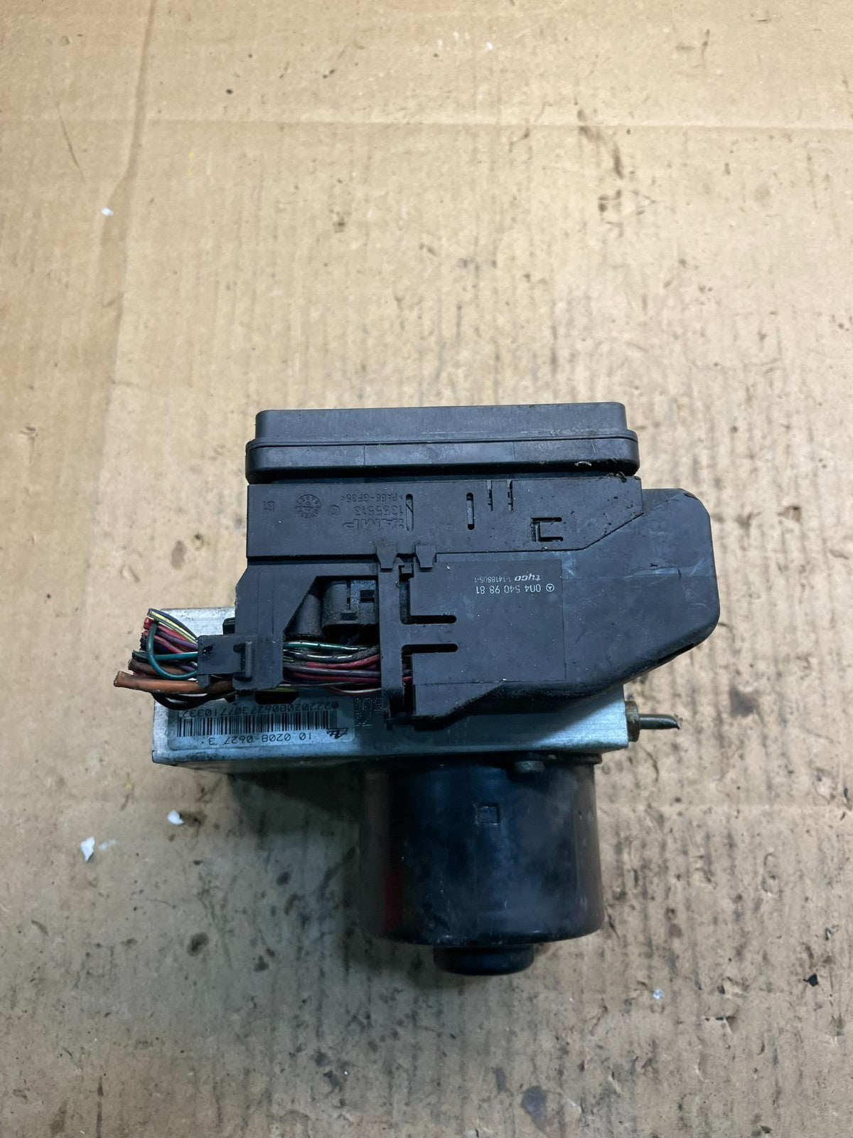 06-12 Mercedes R350,GL450,ML500 A2515452532 ABS AntiLock Brake Pump OEM w6790 DG3