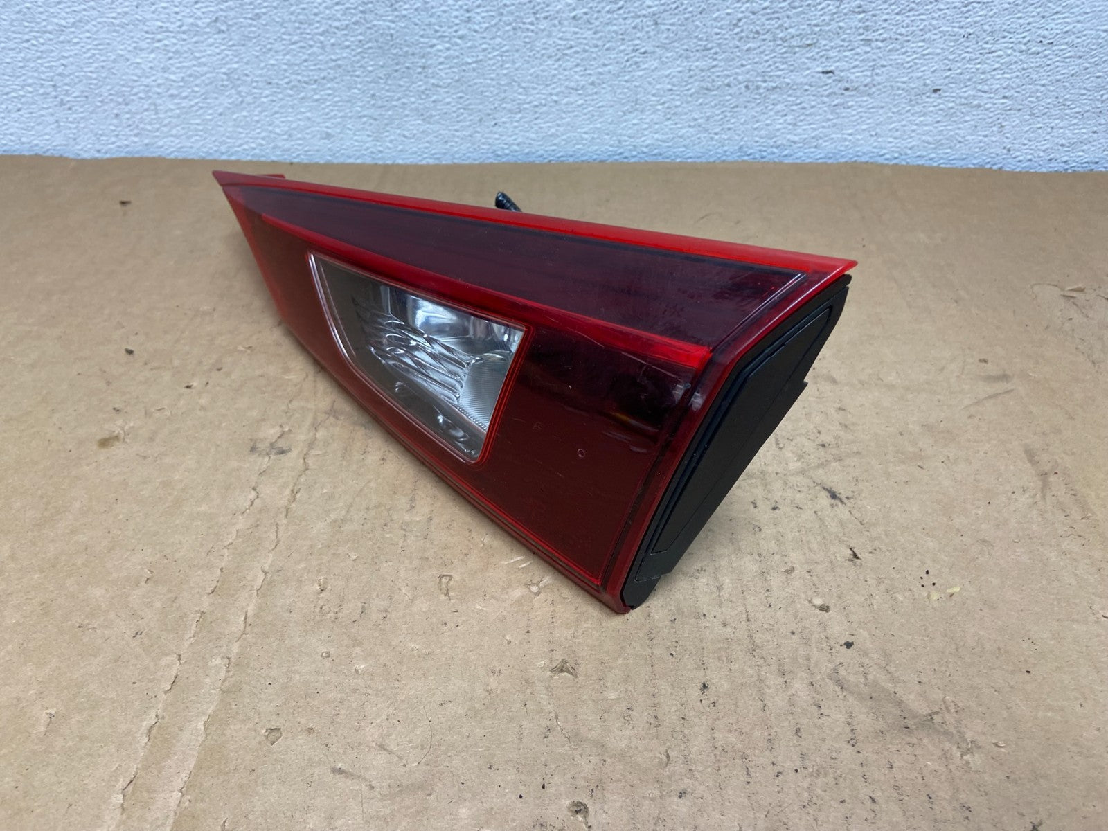 2014 2015 2016 Mazda 3 Right Passenger Rh Side Inner Tail Light AC8538 DW1