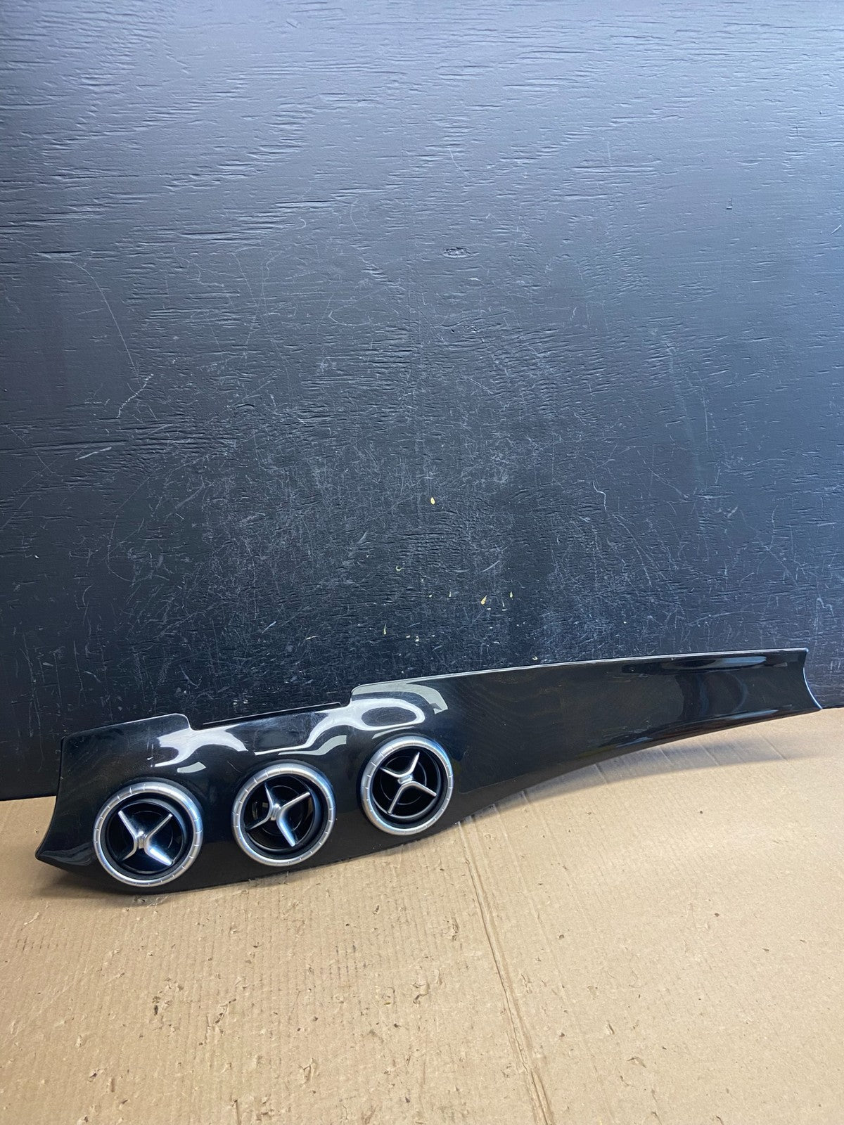2014 to 2016 Mercedes CLA CLA250 Front Dashboard Air Vent Wood Trim AE4047 DG0