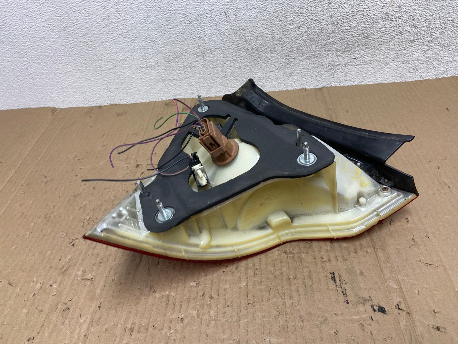 2010 2011 2012 Ford Fusion Right Passenger Side Tail Light AE9057 LK4