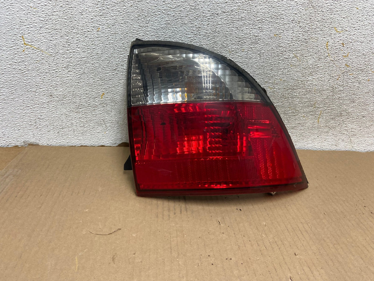2003 2004 2005 2006 Lincoln Ls Right Passenger RH Tail Light AH3017 LK0