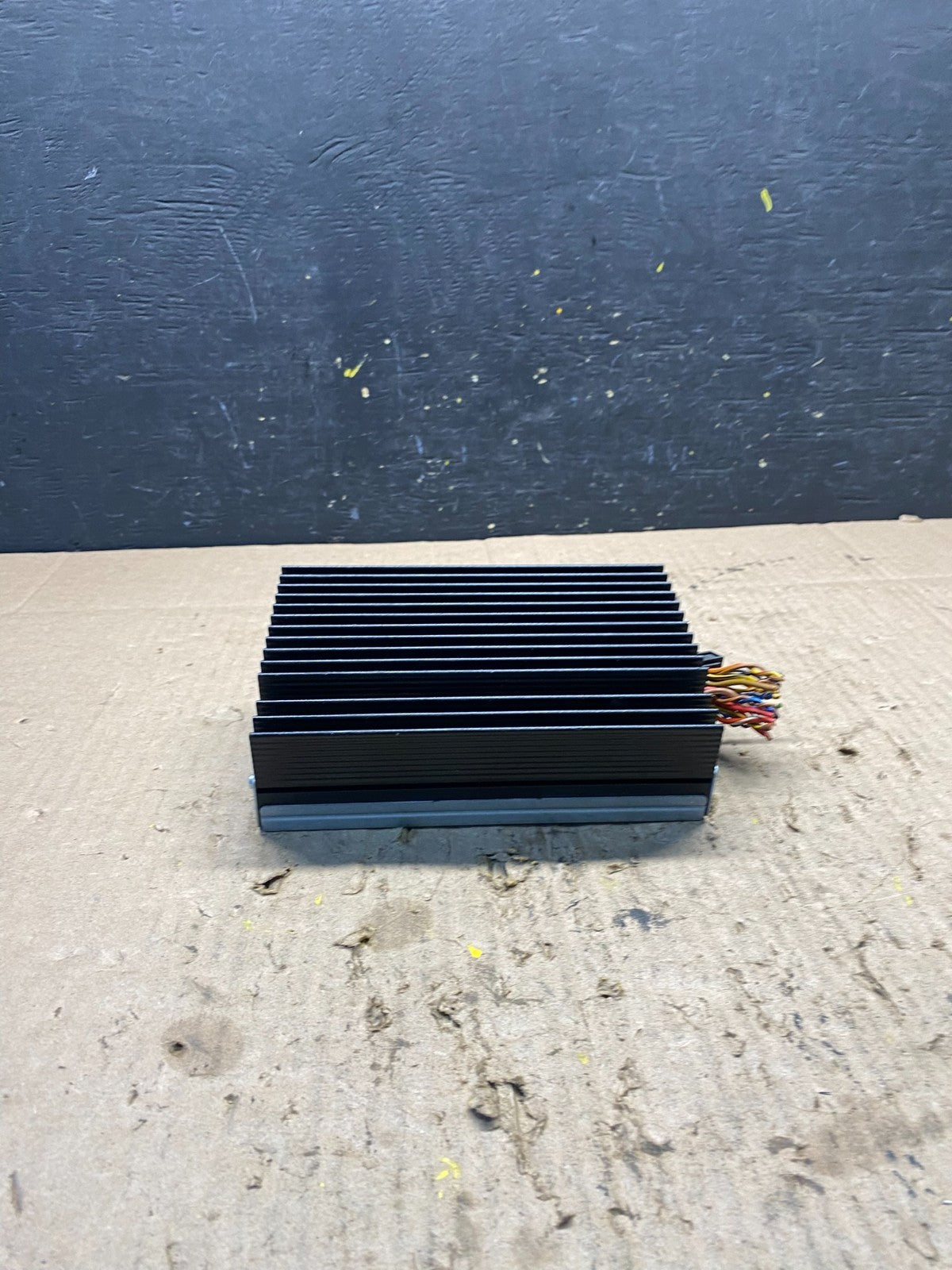 2007-2010 BMW X5 Top HiFi Lear Radio Audio Amplifier Amp OEM P7886 DG1