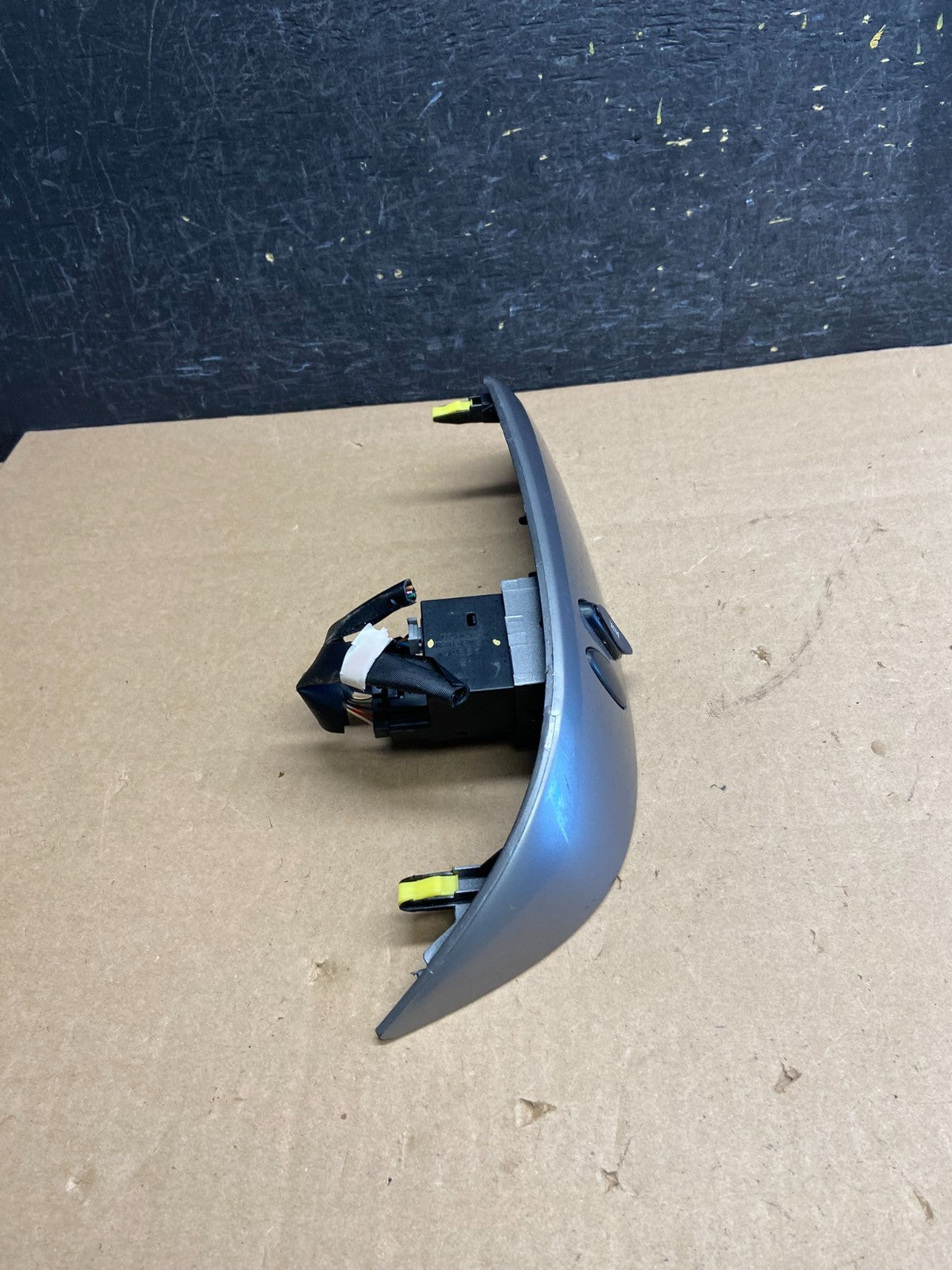 2004 to 2010 Toyota Sienna Center Dash AUX Button Panel Trim ai3235 DG2