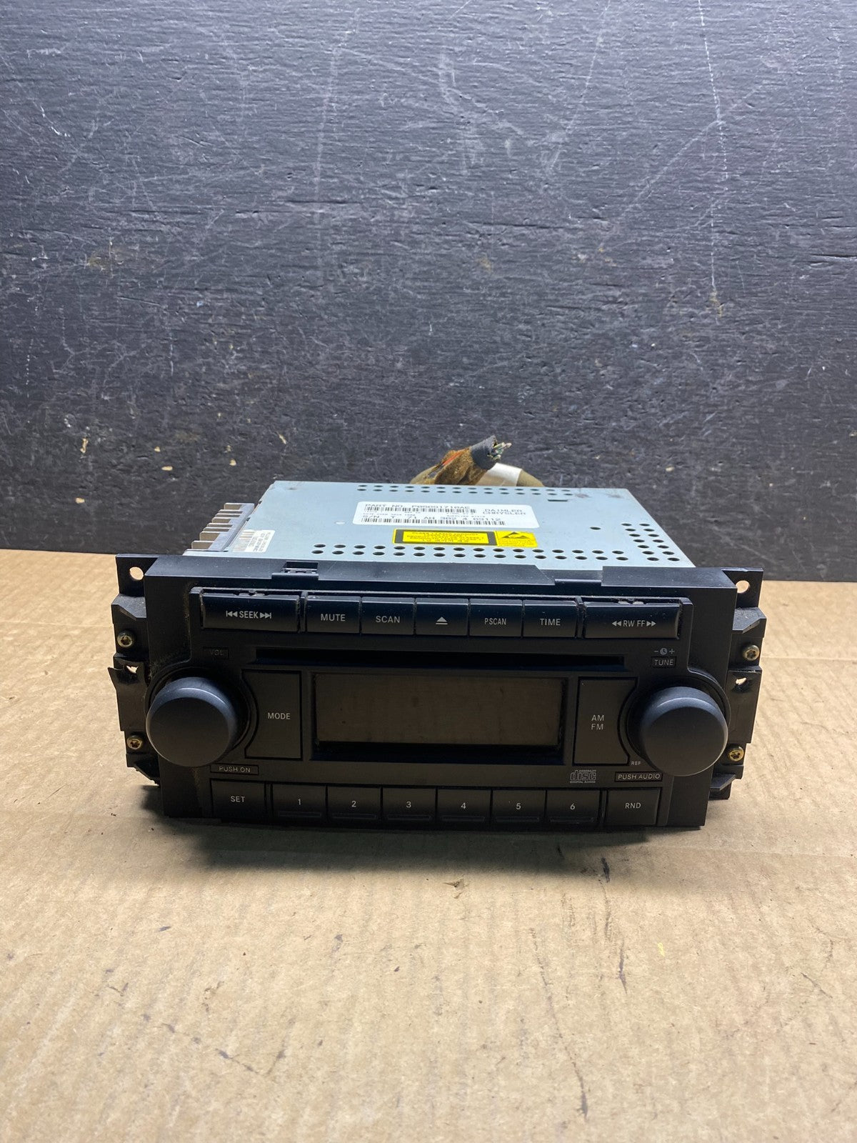 2005 2008 Jeep Dodge Chrysler Screen Display CD Player Satellite Radio AG7316 DG0
