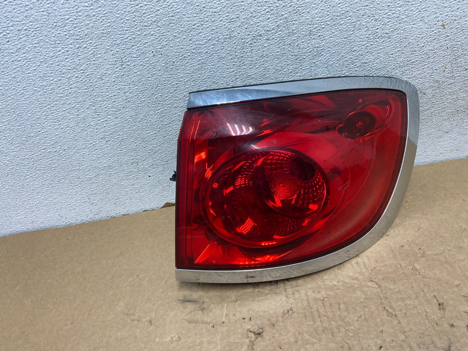 2008-2012 Buick Enclave Right Passenger Rh Tail Light AF8058 DW0