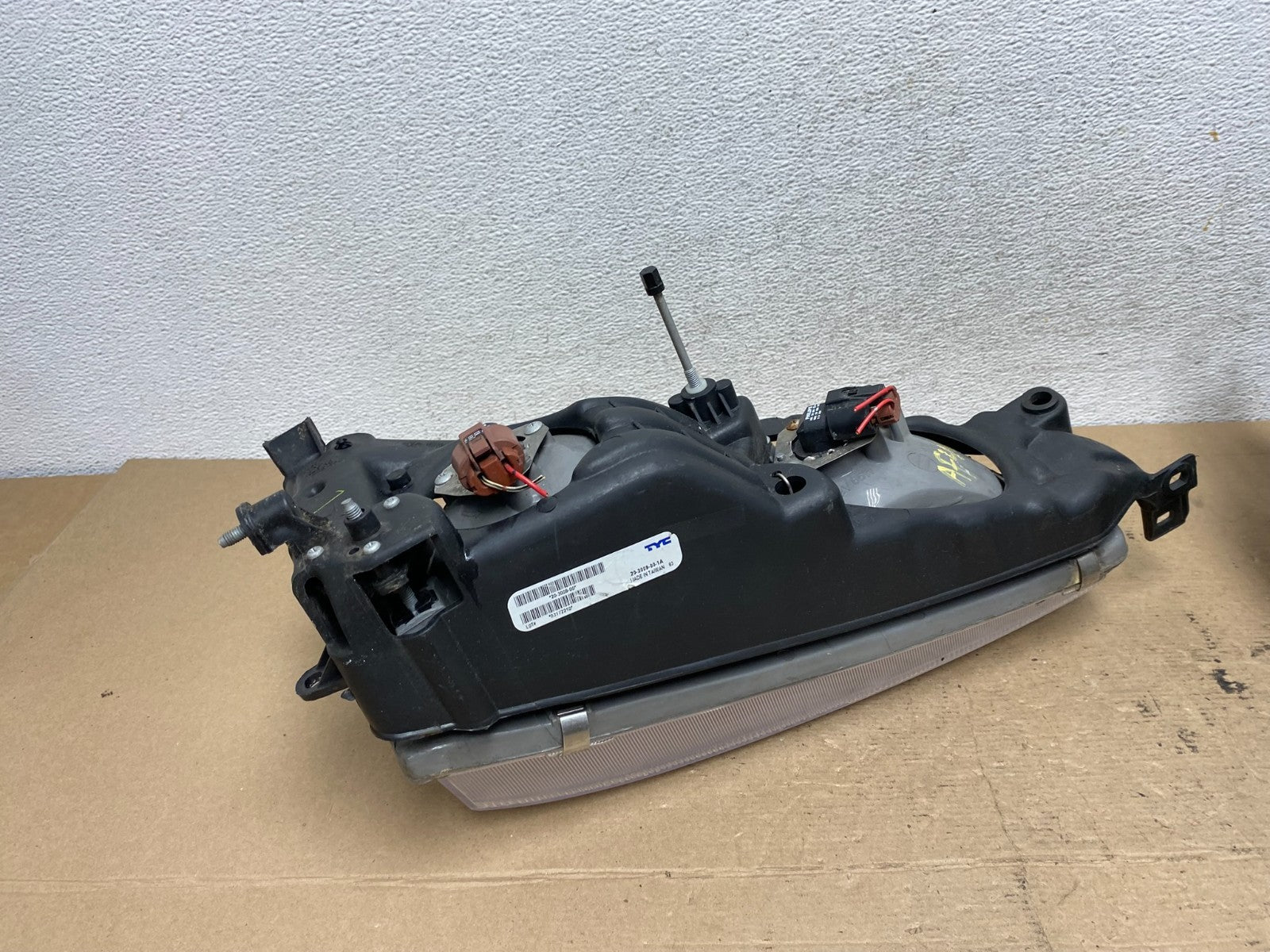 1995 to 1996 Toyota Camry Left Driver LH Side Headlight TYC AF4676 DW6