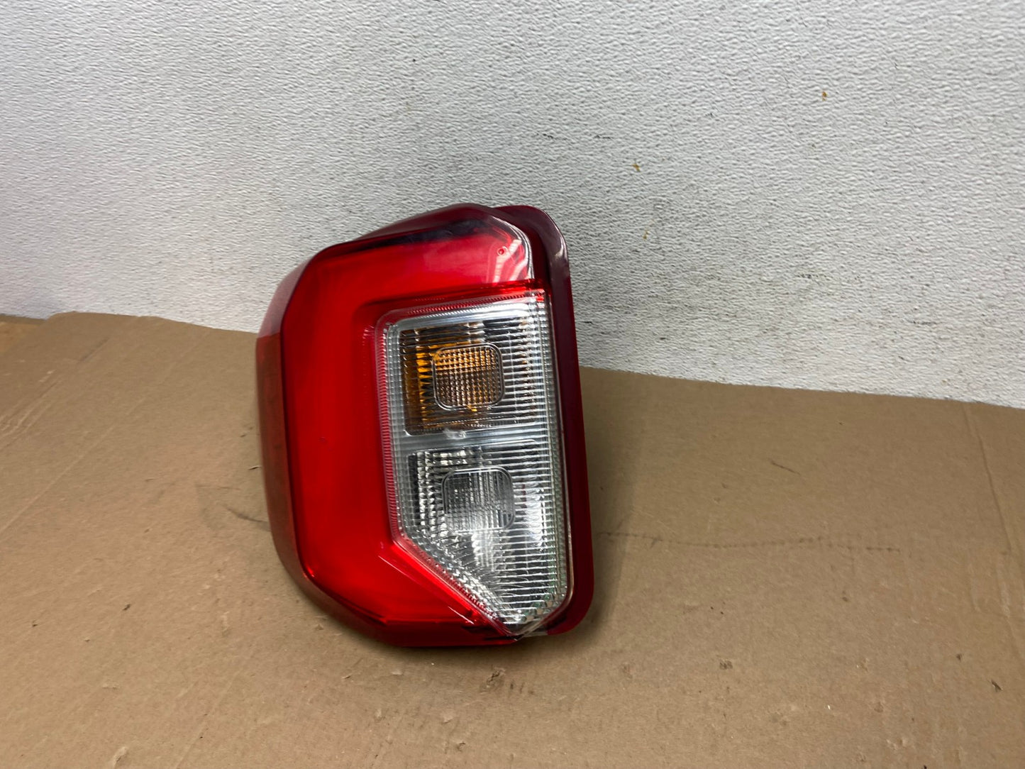 2020 2021 2022 2023 Ford Explorer Left Driver Lh Side Tail light AD6436 LK1