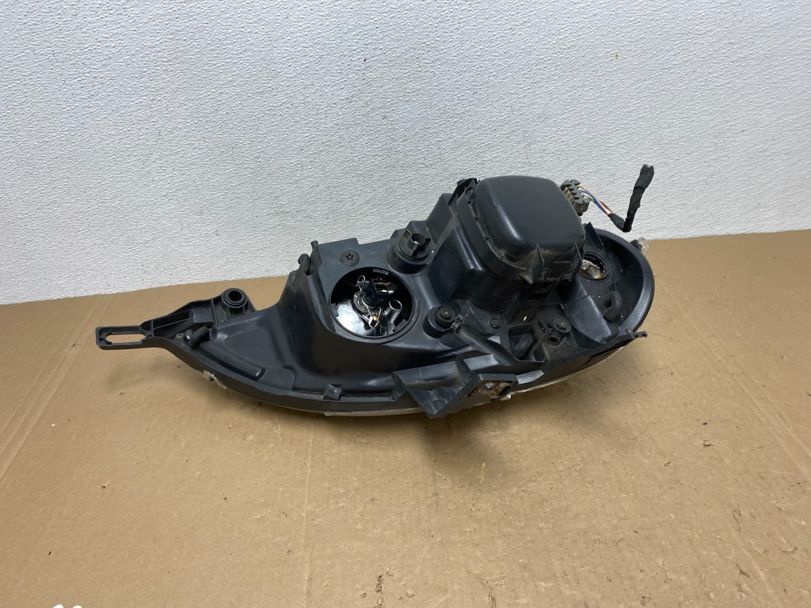 2002 - 2005 Mercedes ML ML350 ML500 Left Driver LH Halogen Headlight AC5819 DW5