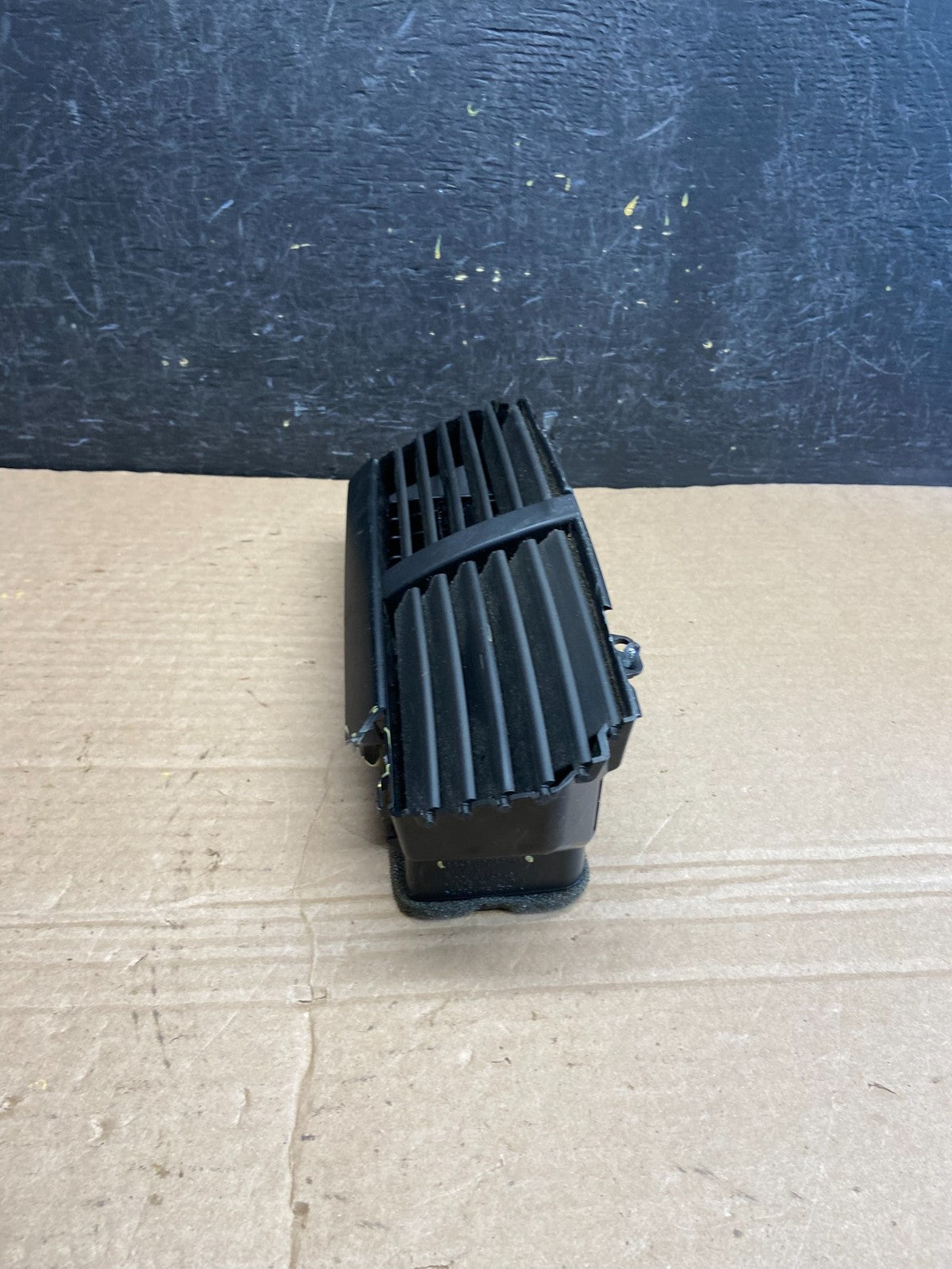 2011 to 2015 Ford Explorer Center Console Dash Air Vent AF1947 DG2