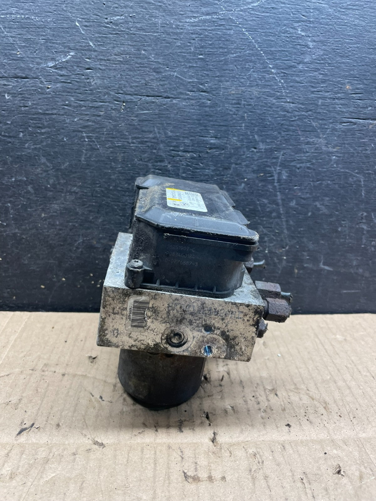2009 2010 Ford E250 E350 Econoline Anti-Lock ABS Antilock Brake Pump R9390 DG2