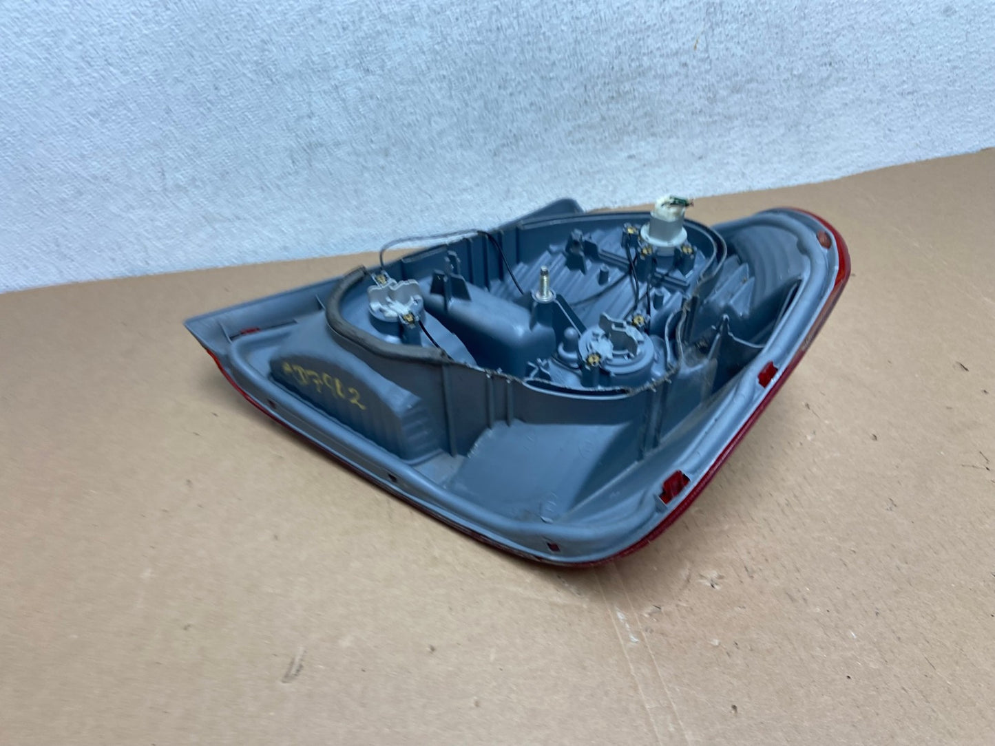 2000 to 2002 Toyota Echo Left Driver LH Side Tail Light AD7902 LK4