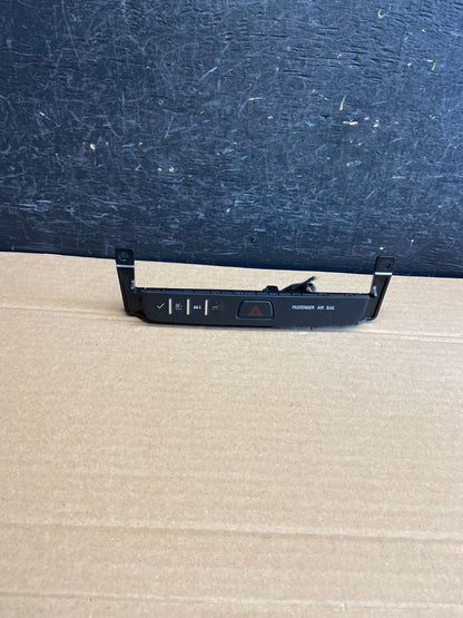 2013 - 2017 Buick Enclave Center Dash Hazard Waring Multi Switch AG4974 DG0